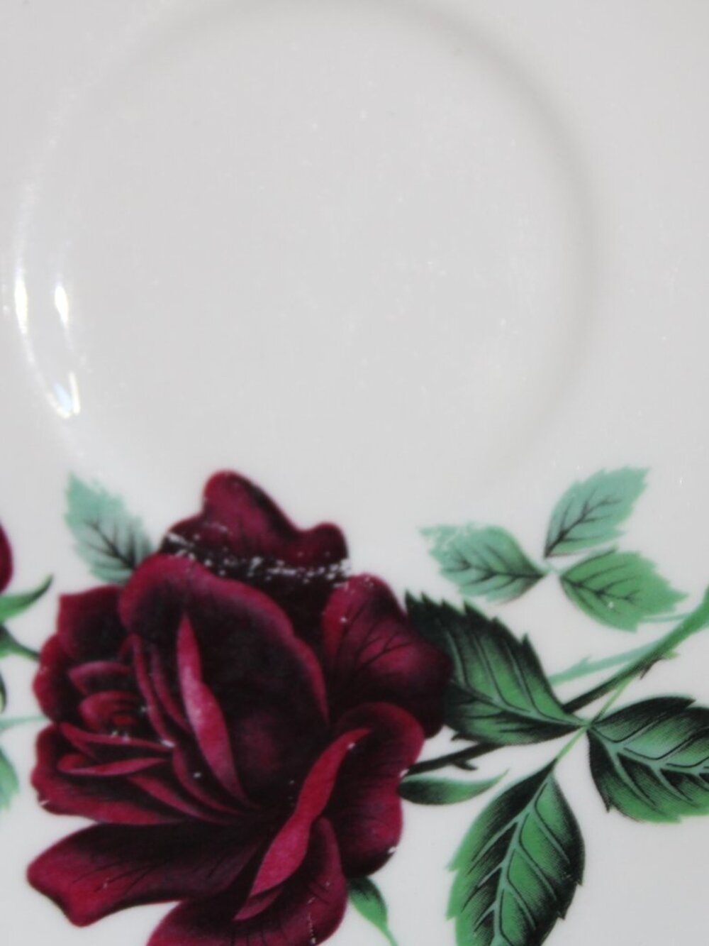 Vintage/MCM Royal Vale Red Roses White China Saucer w/ Gold Rims - Picture 7 of 14
